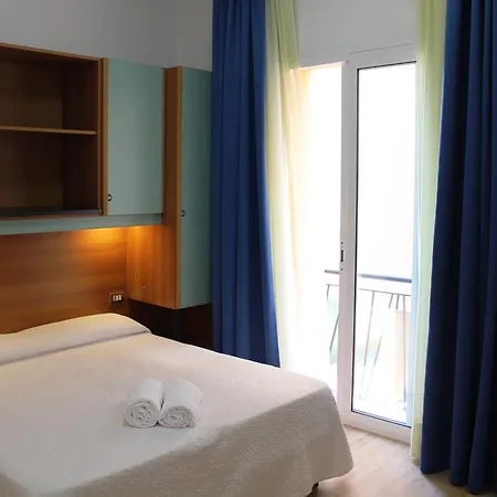 فندق Rex كاوْرلي